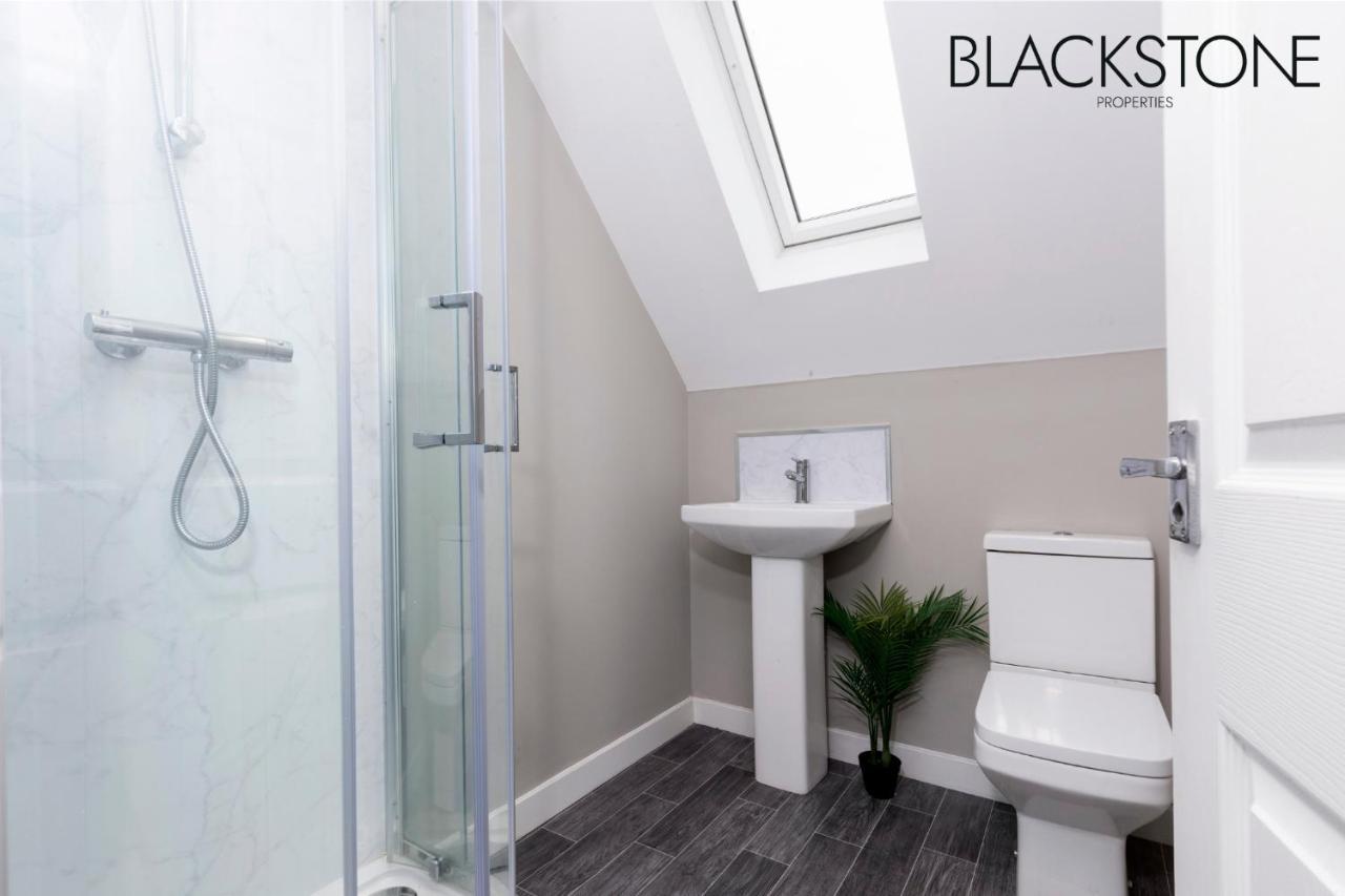 Champagne House - 4 Bed Property Plus 2 Sofa Beds By Bpne Darlington  Extérieur photo
